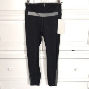 Lululemon Light Speed Tight Pants in Black/Silver